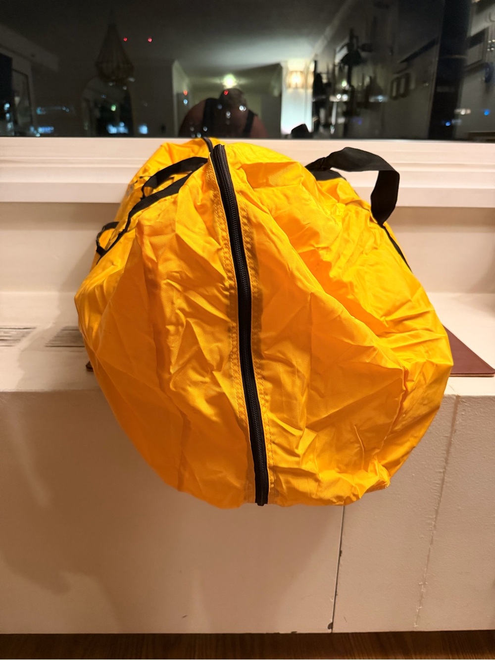 ๐ SALE ๐ BRAND NEW ๐ SAMSONITE ๐ FOLDABLE TOTE A TON DUFFLE ๐ YELLOW - Picture 4 of 6